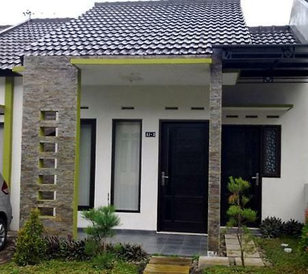 Villa Unique Mutiara Panderman Batu  Eksteriør bilde